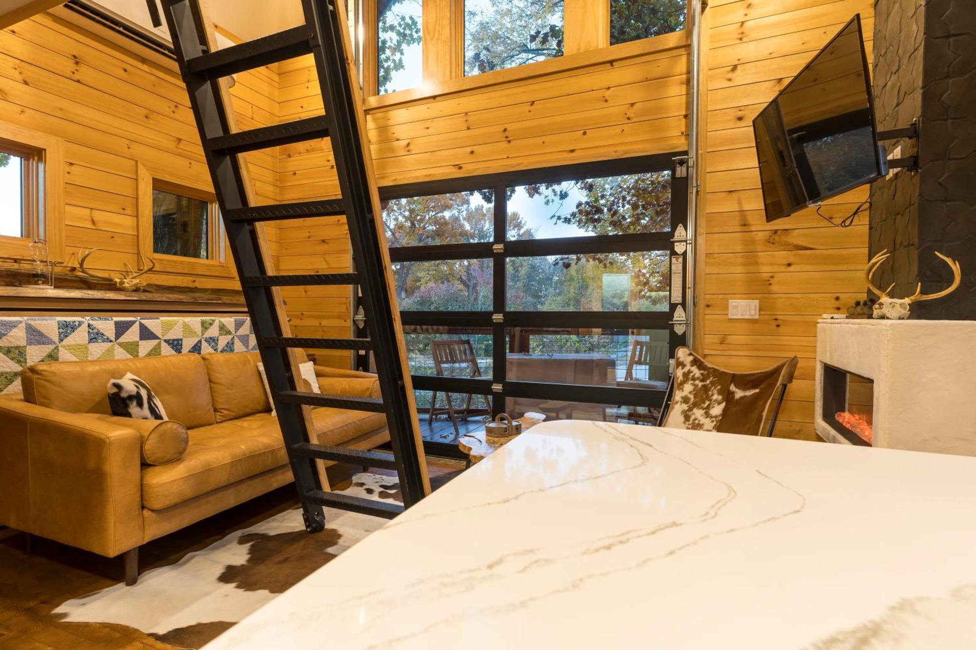 The Tree House In Bentonville Bagian luar foto
